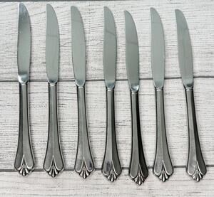 Oneida Community ROYAL FLUTE Dinner Knives Lot Of 7 Stainless Flatware